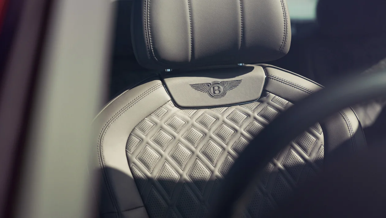 Bentley Flying Spur V8 Detail
